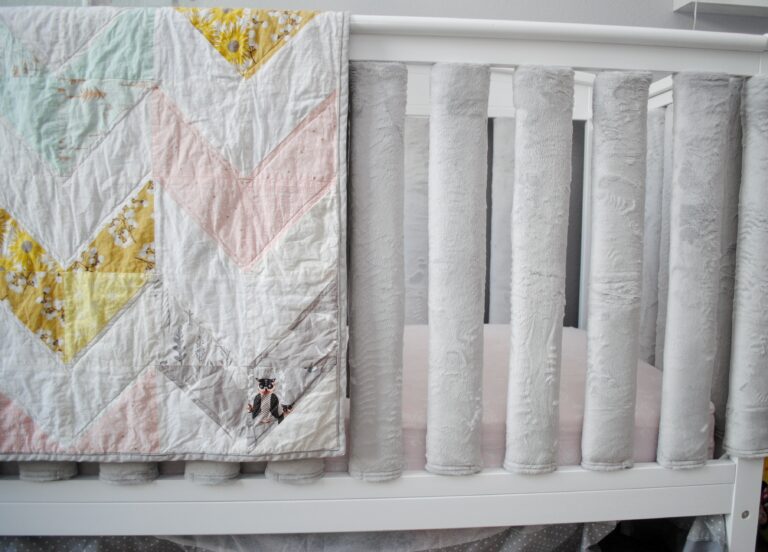Go Mama Go Designs Vertical Crib Liners