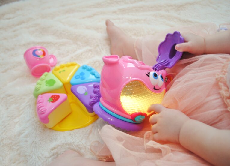LeapFrog Musical Rainbow Tea Party