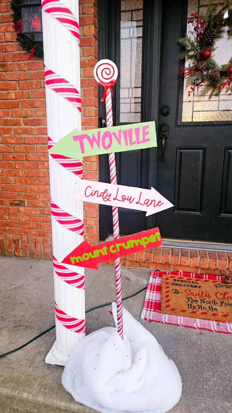 DIY Grinch Sign