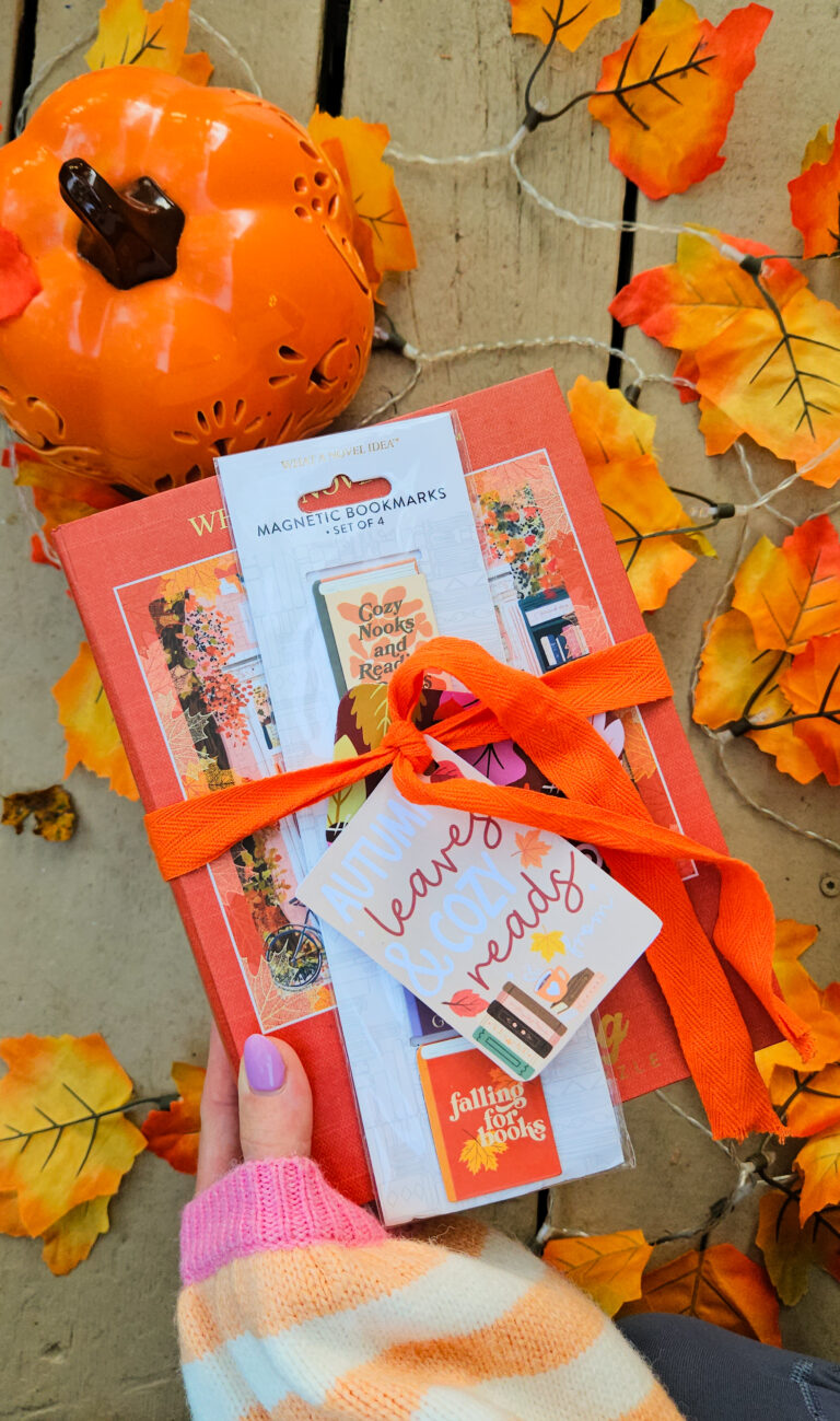 Bookish Girls Fall Gift